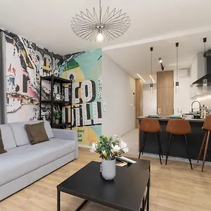 krakow-rynek-podgorski-studio-by-renters.krakowhotelspoland.com/